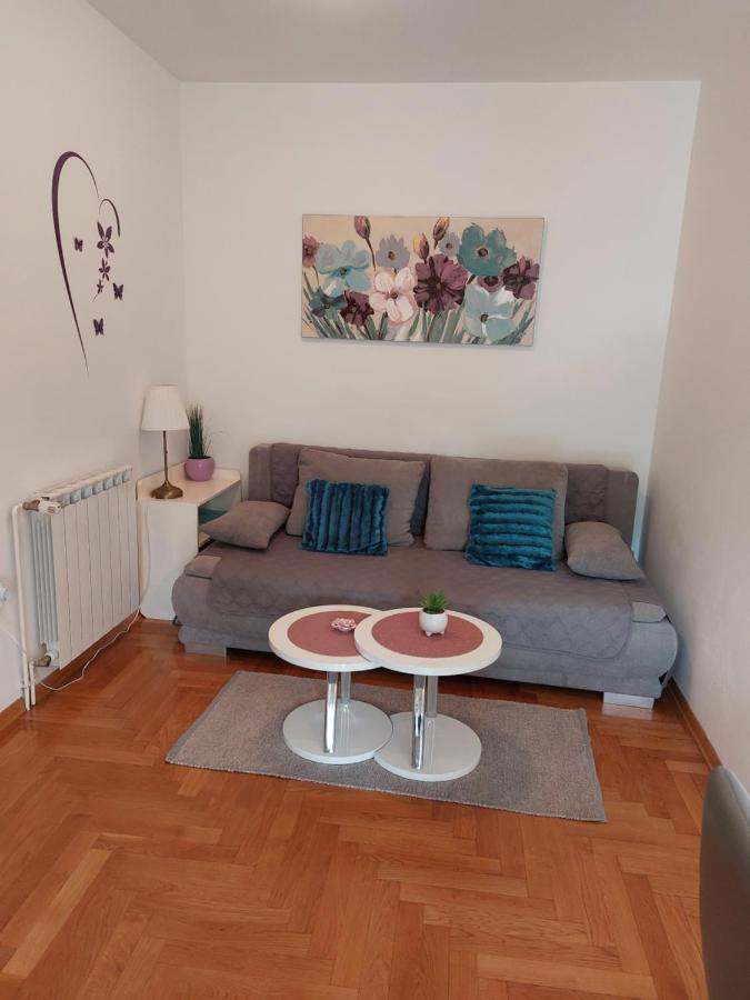 Apartman Suzy Pula Luaran gambar